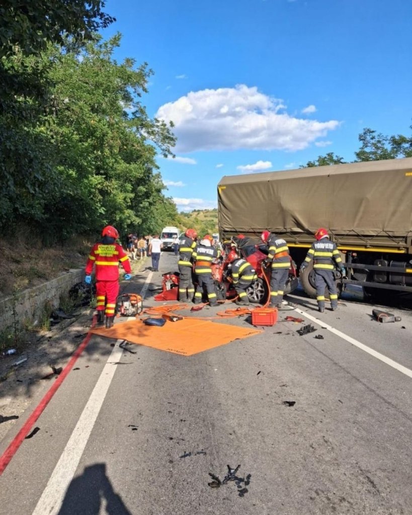 Accident mortal în Mureș: trei oameni morți, între ei un copil de 3 ani