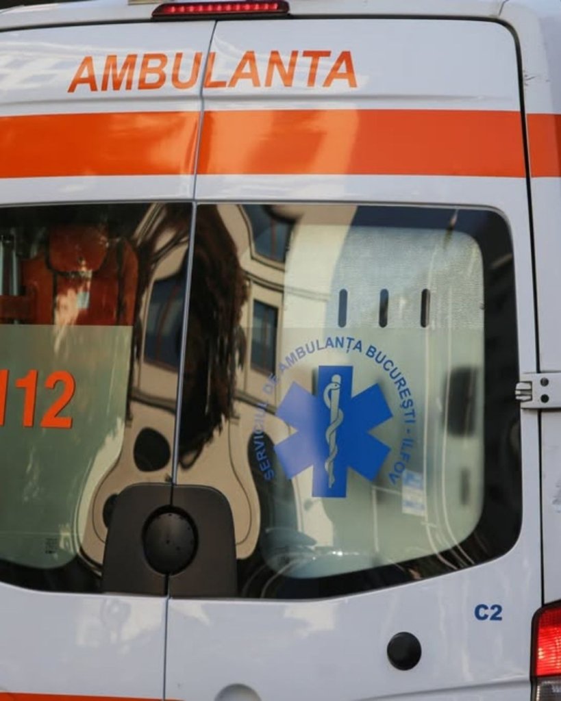 Bărbat de 40 de ani, esofagul rupt după o masă copioasă. Sindromul Boerhaave