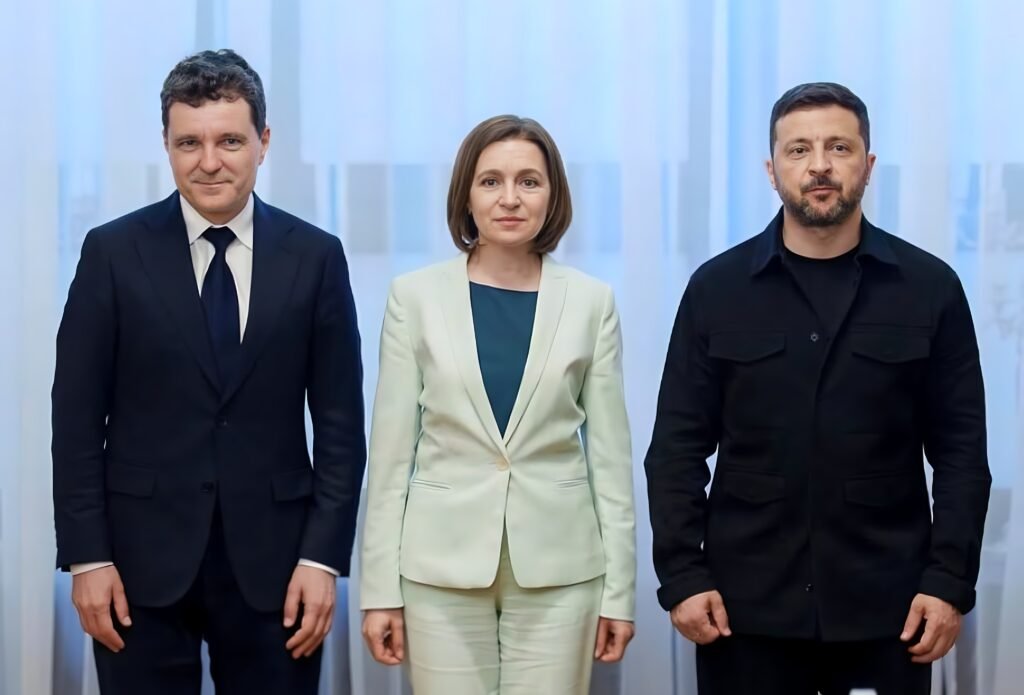 Cinci drone au intrat în Moldova în ziua vizitei Zelenski și Nicușor Dan