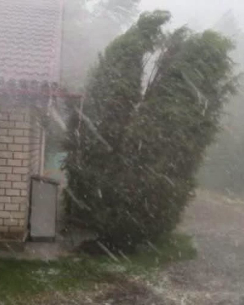 Schimbare bruscă a vremii în România. Furtuni și răcire de 10 grade