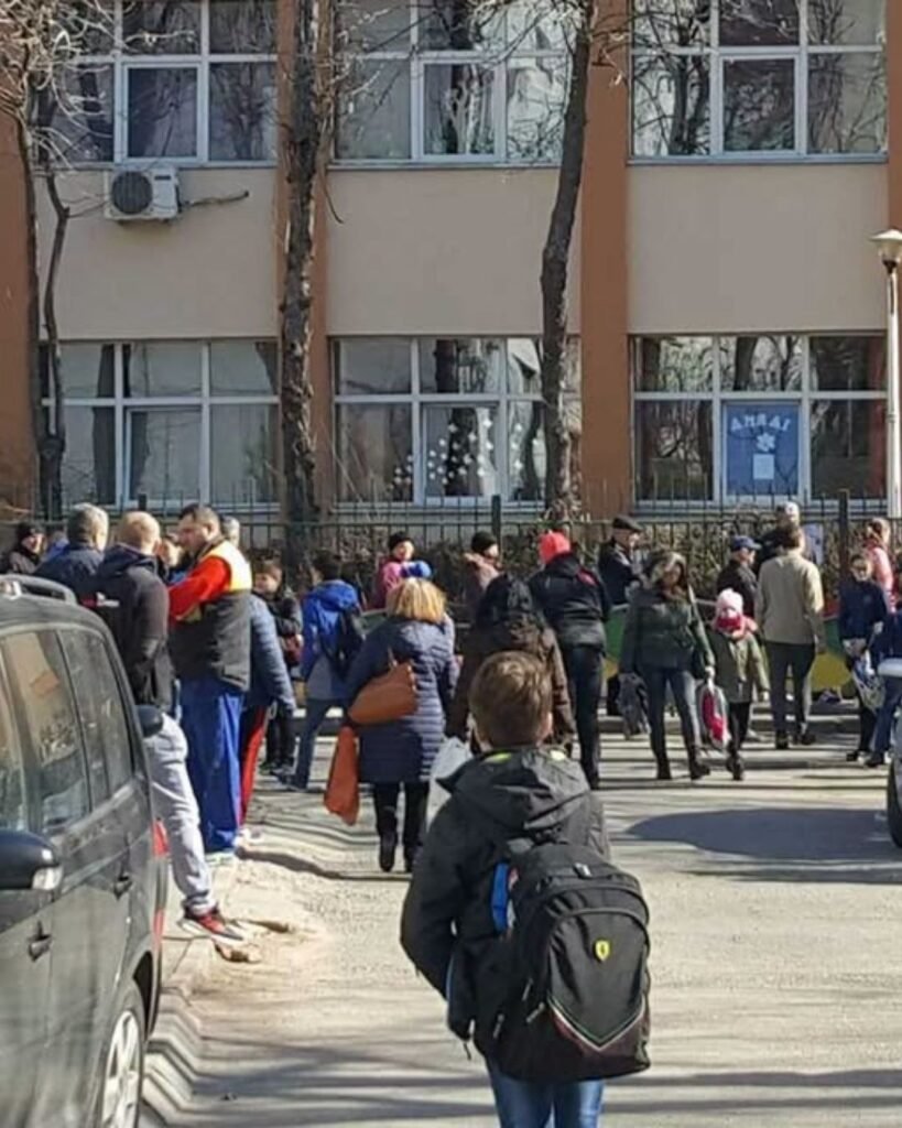 Anul școlar 2026-2027, două materii noi și reguli schimbate la liceu