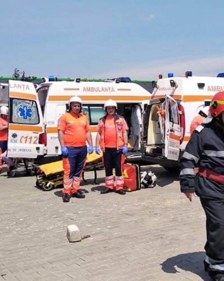 Doi militari răniți în exercițiu cu parașuta la Târgu Mureș
