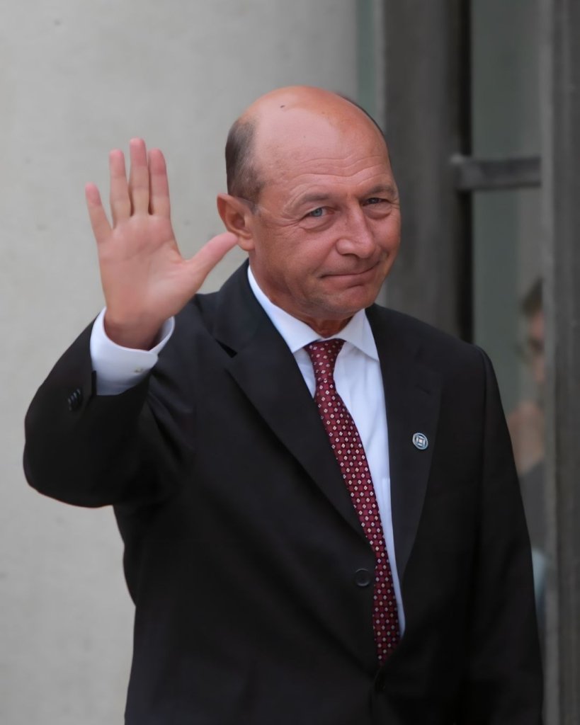 Băsescu, propus premier de Cristoiu. Ce argument aduce publicistul