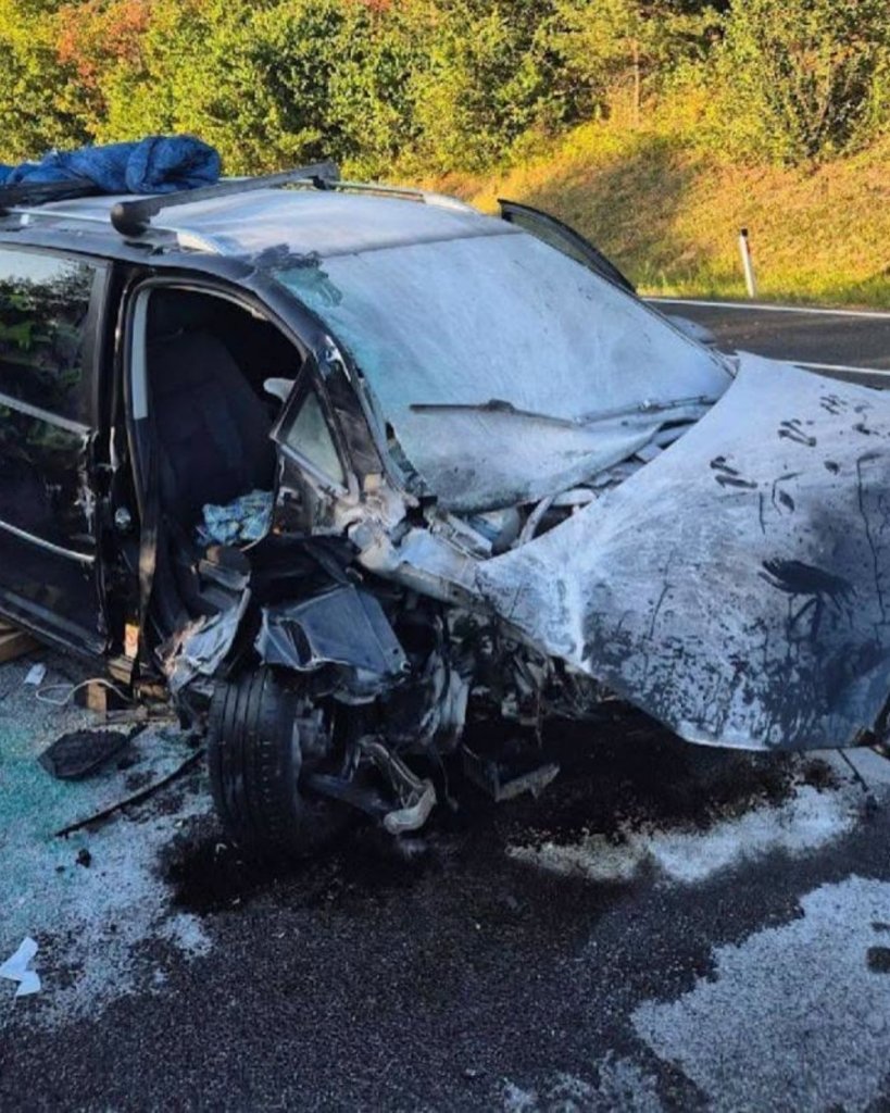 Mașină în flăcări pe o autostradă din Austria. Trei copii, salvați în ultimul moment