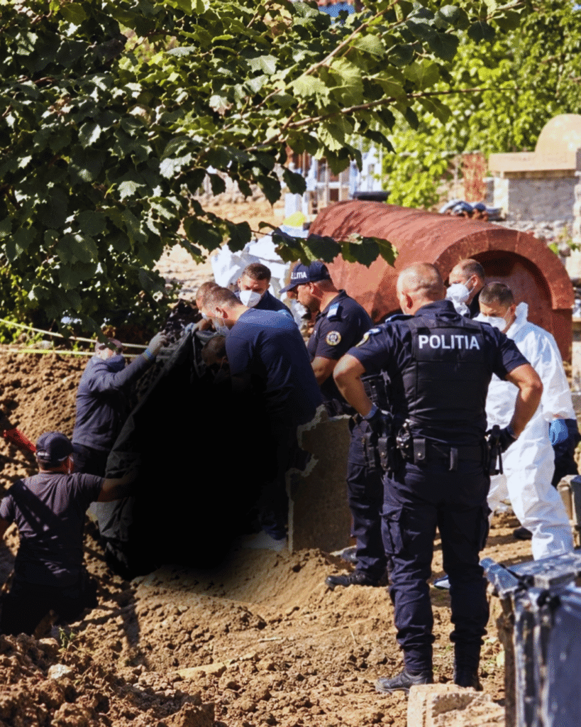 Cimitir Slatina: alți cinci saci cu oase descoperți în cripta falsă, ancheta se extinde