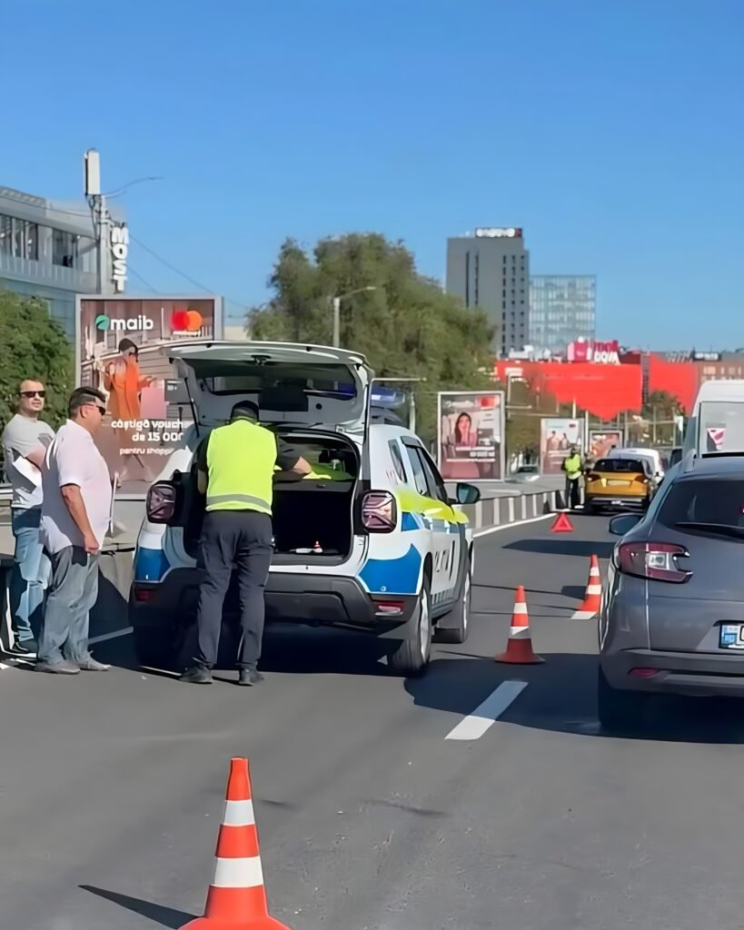 Accident în lanț pe bulevardul Dacia din Chișinău. Șase mașini implicate