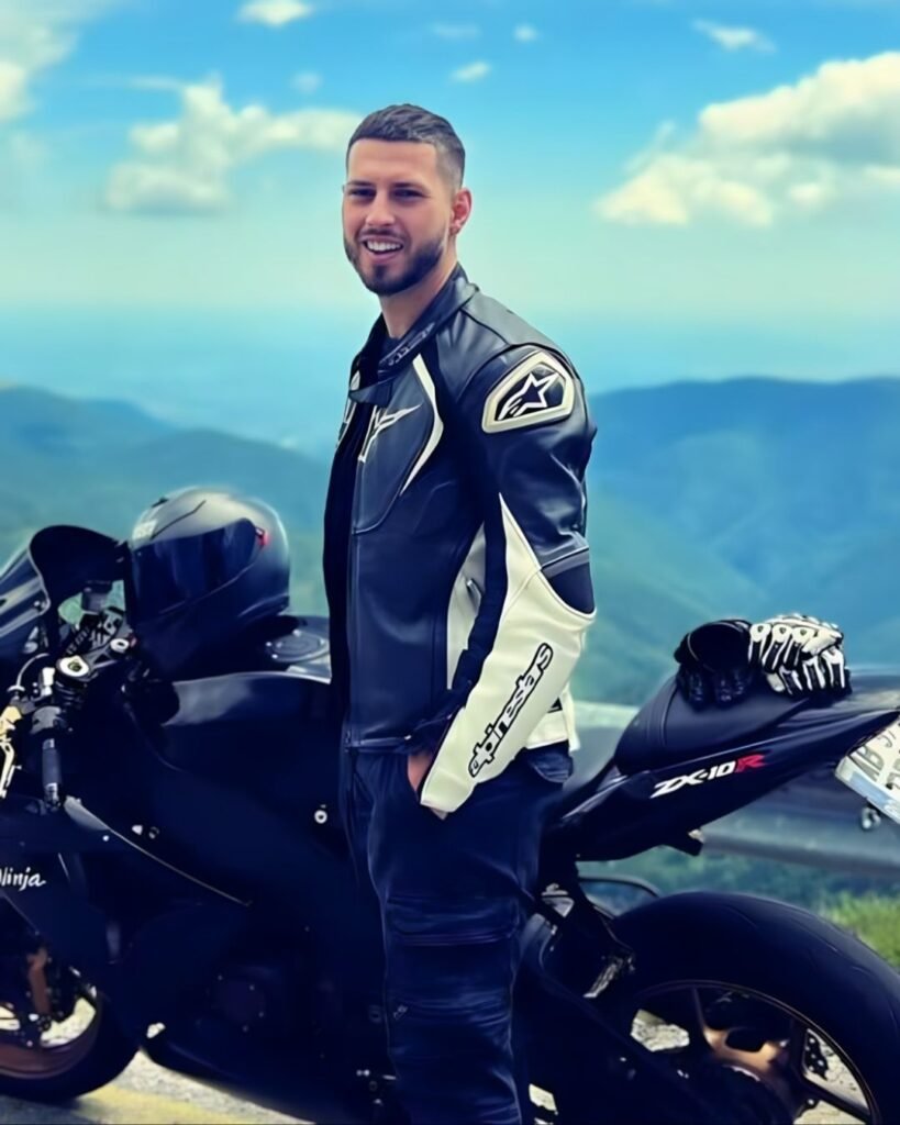 Denis Morea, fotbalist de 28 de ani, mort în accident pe Transalpina