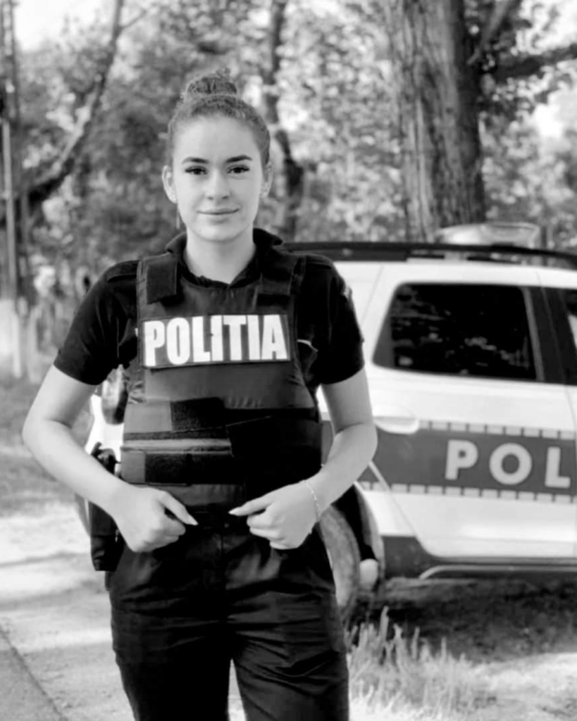 Roberta Ungureanu, polițistă de 21 de ani, a murit într-o coliziune cu un TIR