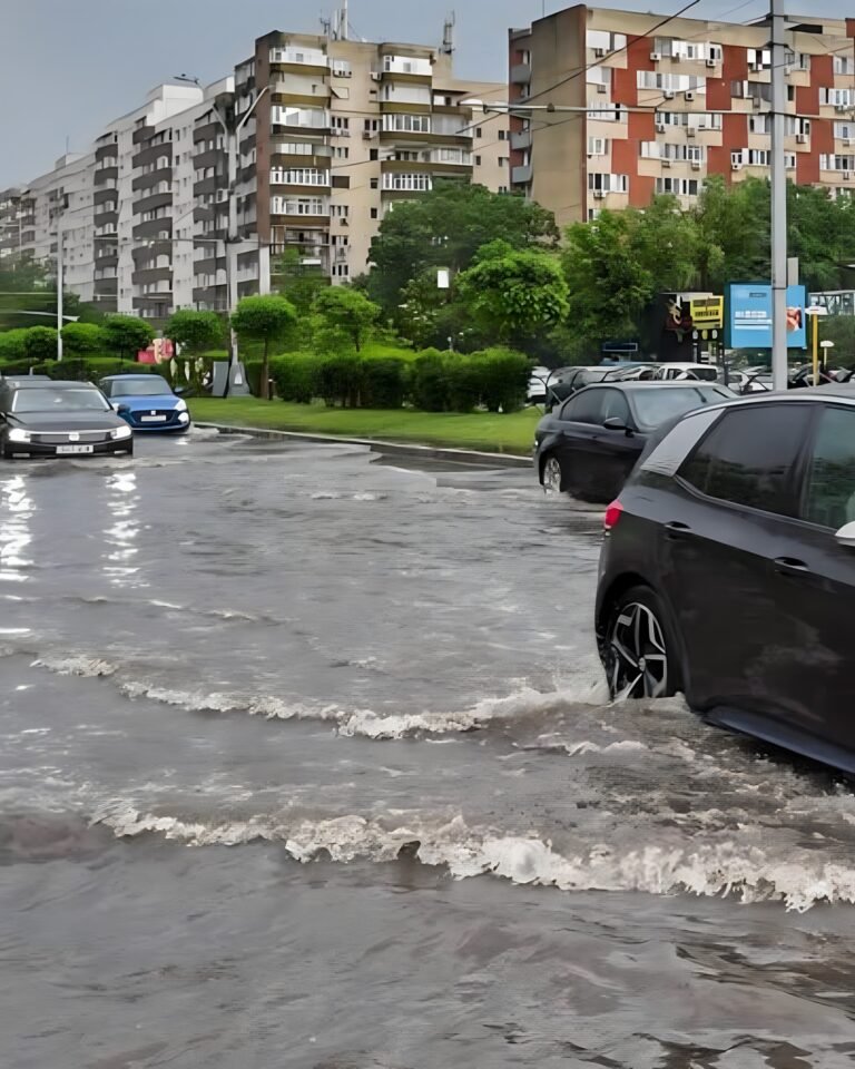 Caniculă de 36 de grade și vijelii cu grindină, în aceeași zi