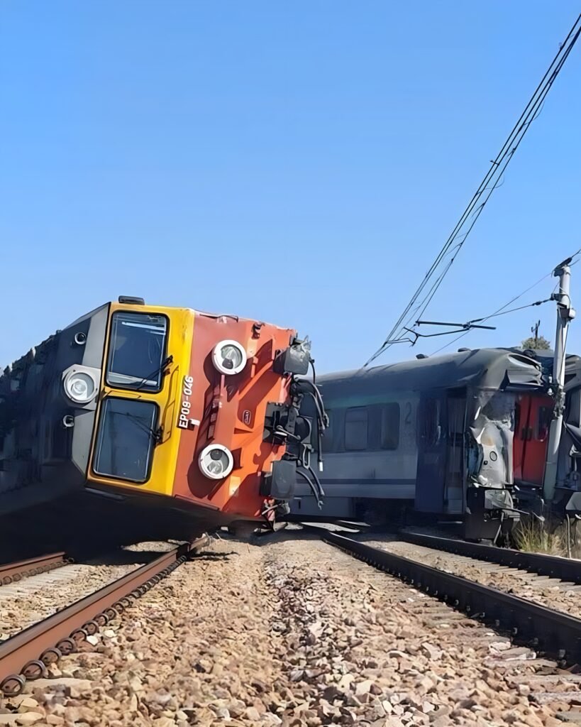 Tren deraiat în Polonia după impact cu un camion. Patru răniți grav