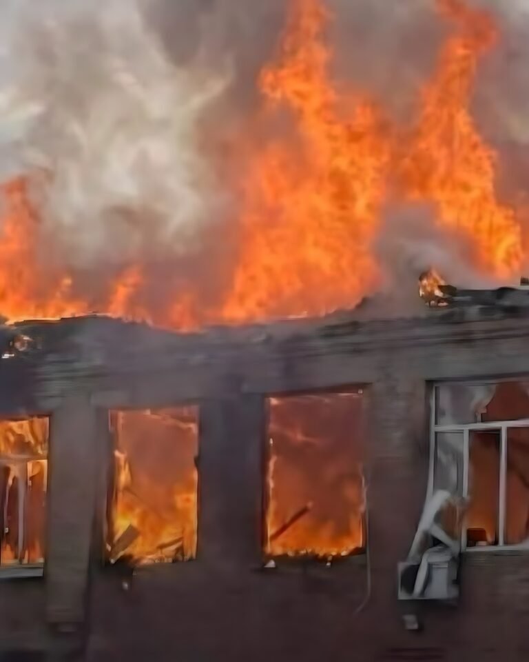 Rusia atacă Kievul cu 12 rachete. Doi morți la o zi după emisarii SUA