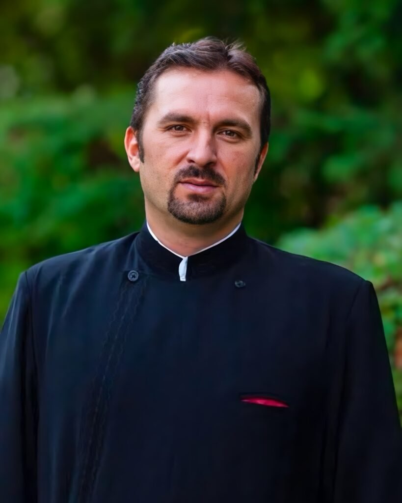 Preotul Adrian Frunză a murit la 48 de ani într-un accident pe DN 2G