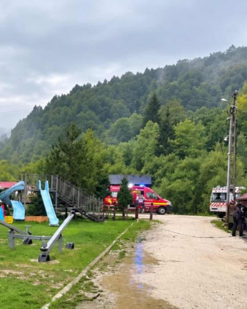Trei muncitori electrocutați în Alba. Anchetă sub aspectul uciderii din culpă