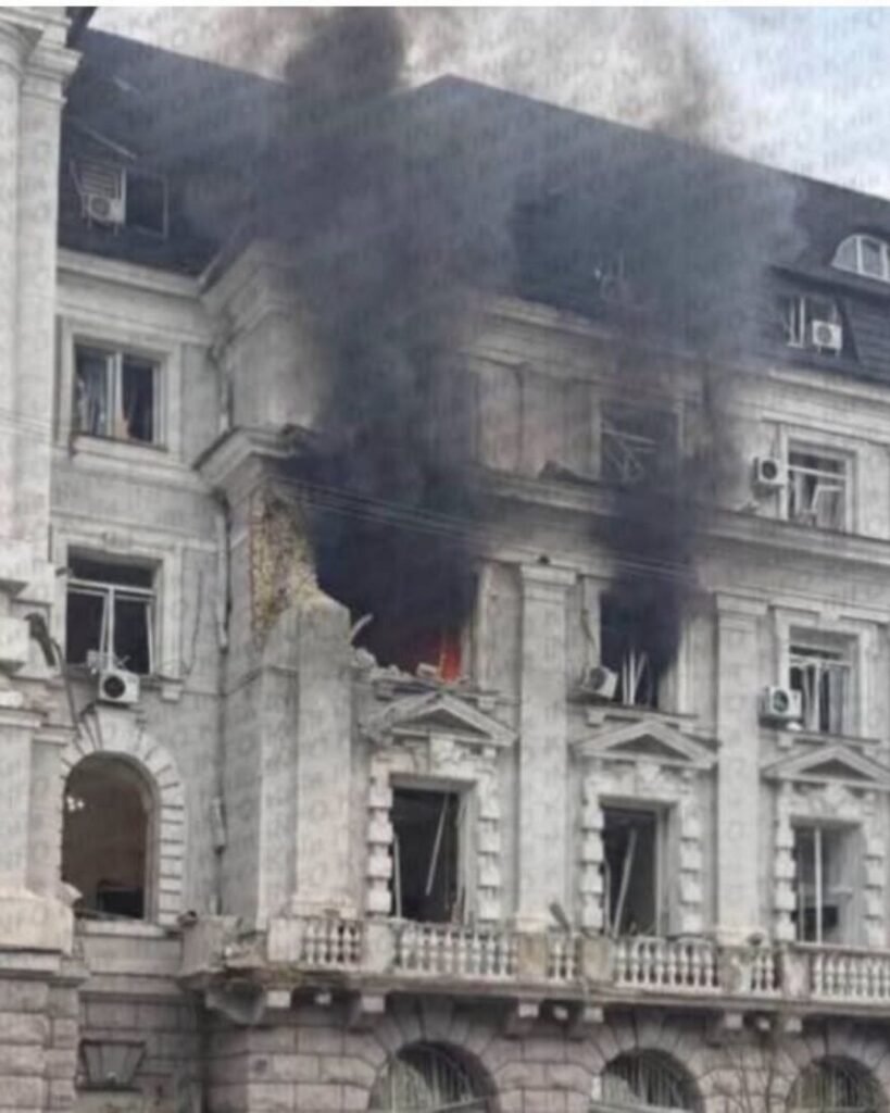 Sediul SBU din Kiev, lovit de o dronă rusă. 12 răniți