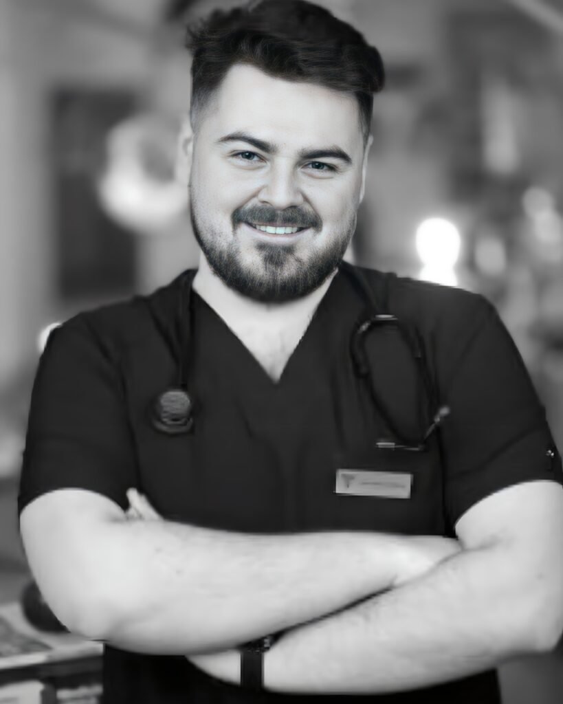 Cosmin a murit la 24 de ani după ce a luat licența de medic