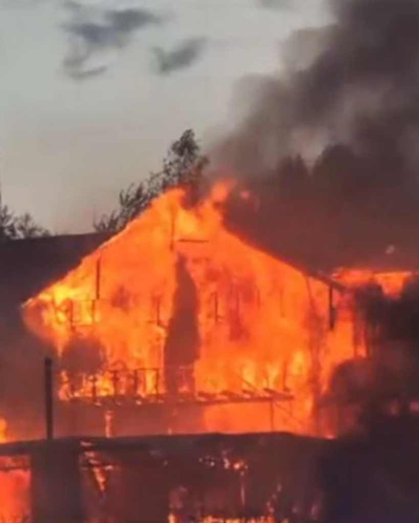Incendiu devastator într-un internat din Kenya. Șaisprezece eleve au murit
