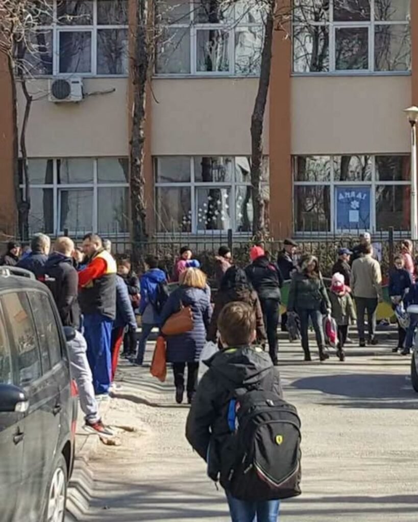 Timiș suspendă cursurile pe 15 septembrie pentru Sfântul Iosif. Ce-i în spate