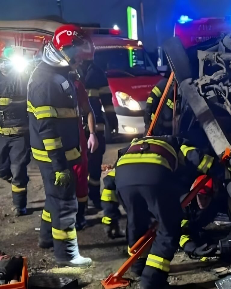 Tânăr de 24 de ani fără permis, răsturnat în sens giratoriu în Timiș